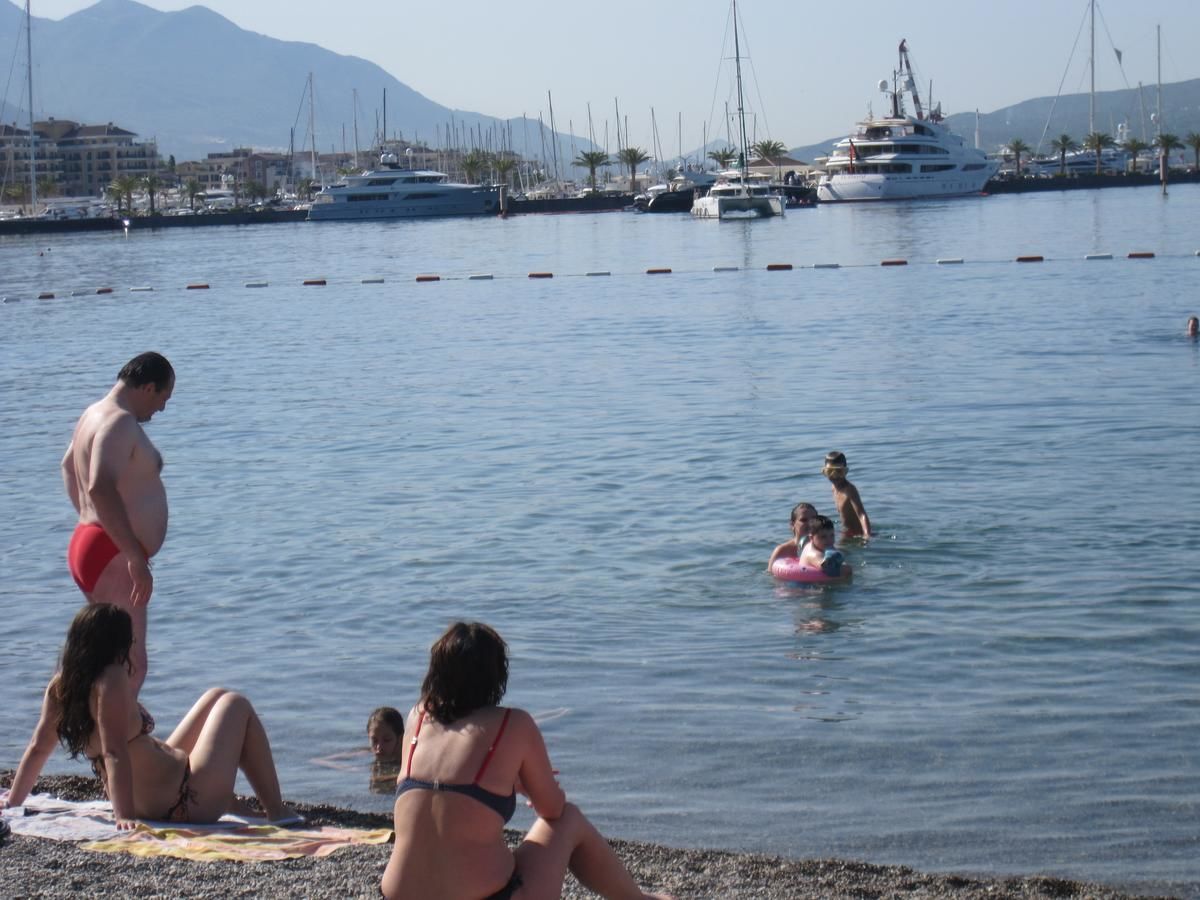 Апартаменты Apartments Delfin Тиват