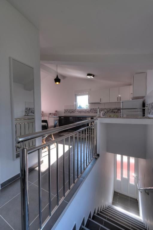 Апартаменты Apartments Delfin Тиват