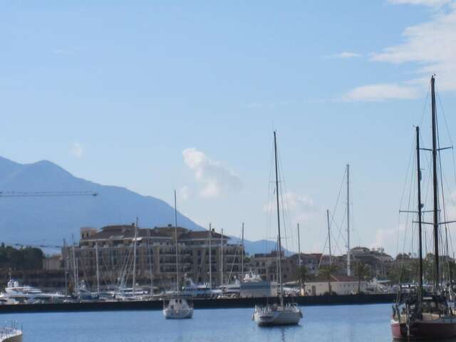 Апартаменты Apartments Delfin Тиват-32